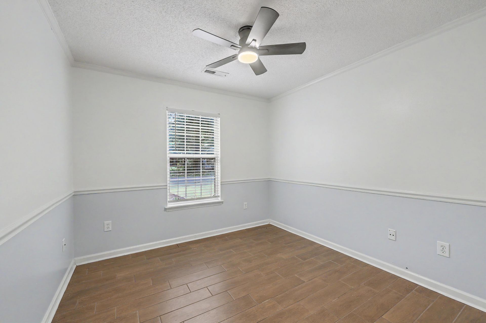1612 Poinsettia Road Photo 23