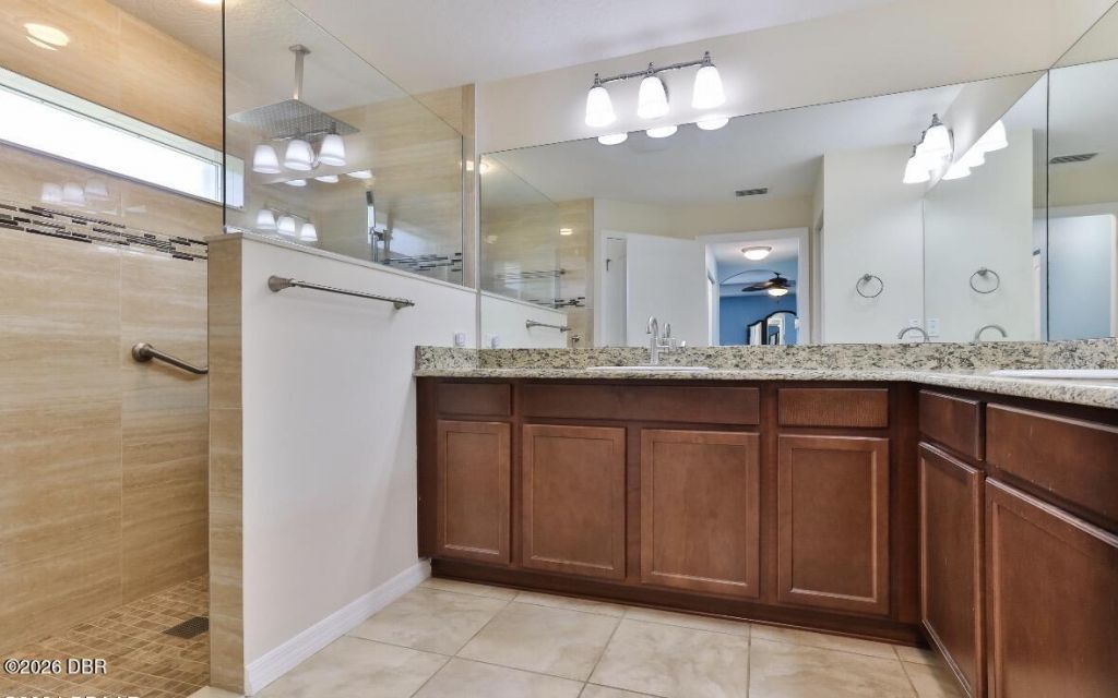 10 Lloshire Path, Palm Coast, FL 32164 Photo