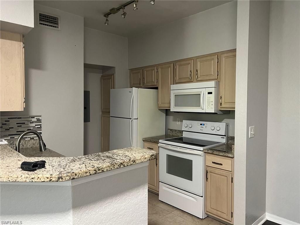 23500 Walden Center Dr , Unit 104, Estero, FL 34134 Photo