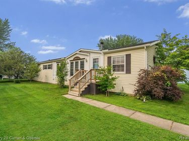 39253 Island Drive, Huron Twp, MI 48164