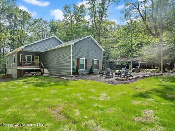 29 Fawn Court , Clifton Twp, PA 18424