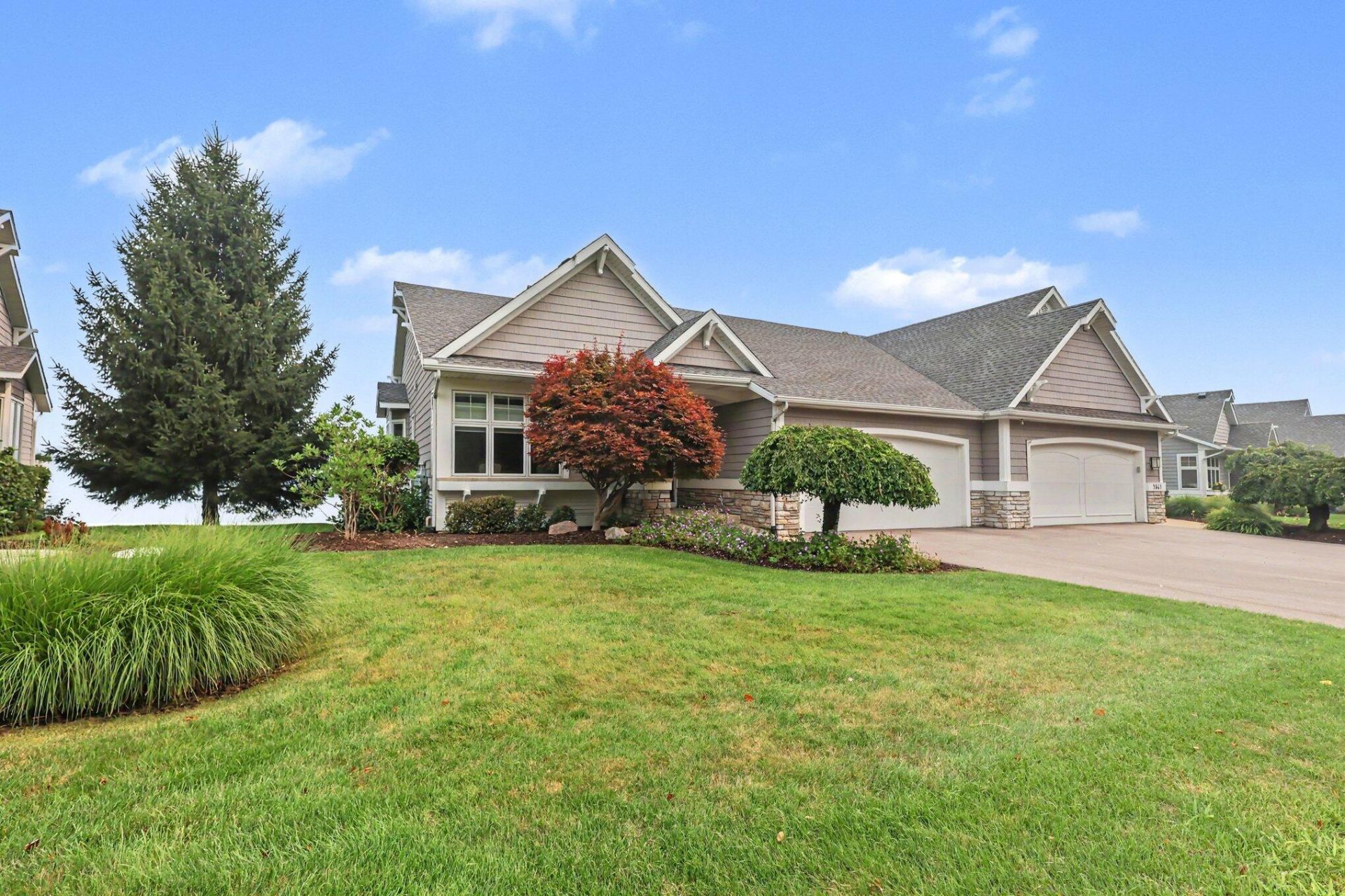 3861 Crystal Waters Lane Ne, Unit 27, Grand Rapids, MI 49525 Main Photo