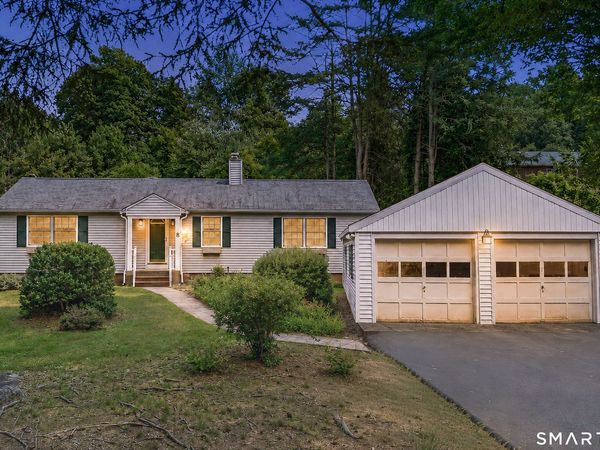 8 Mixville, Prospect, CT 06712