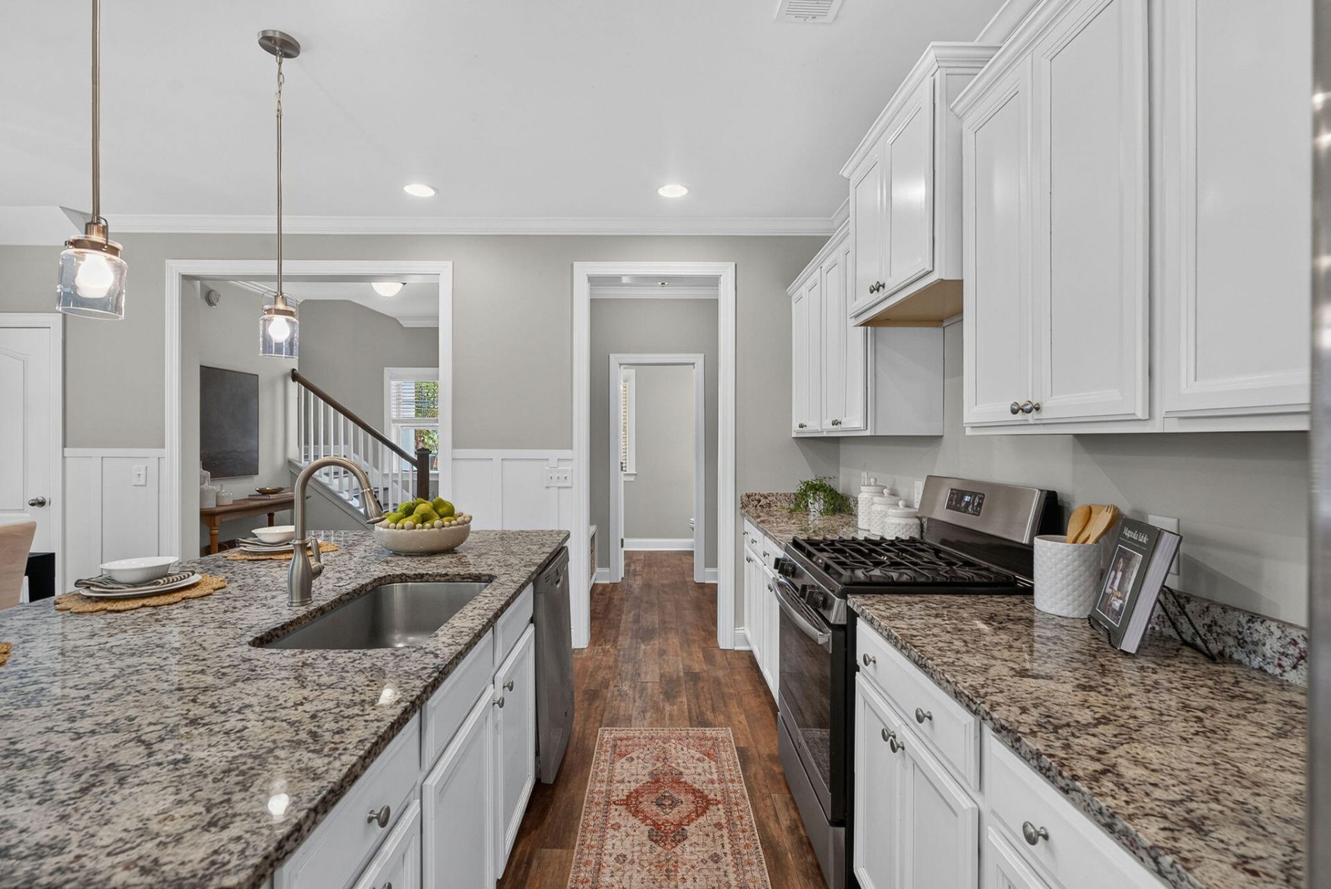 4118 Rigsby Lane Photo 8