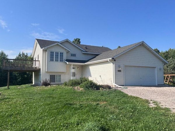 5480 Rush Point Drive , Rush City, MN 55069