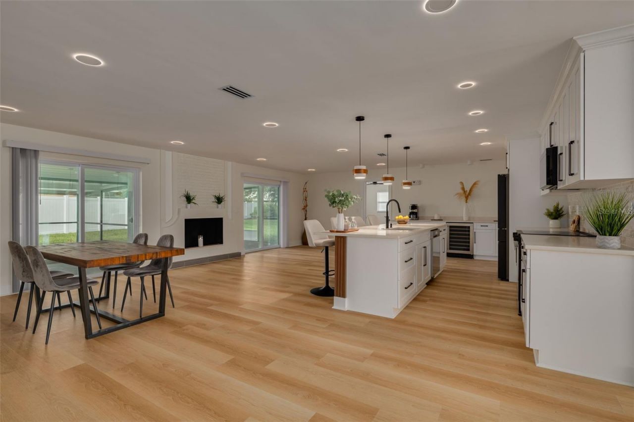 2065 Envoy Court, Clearwater, FL 33764 Photo
