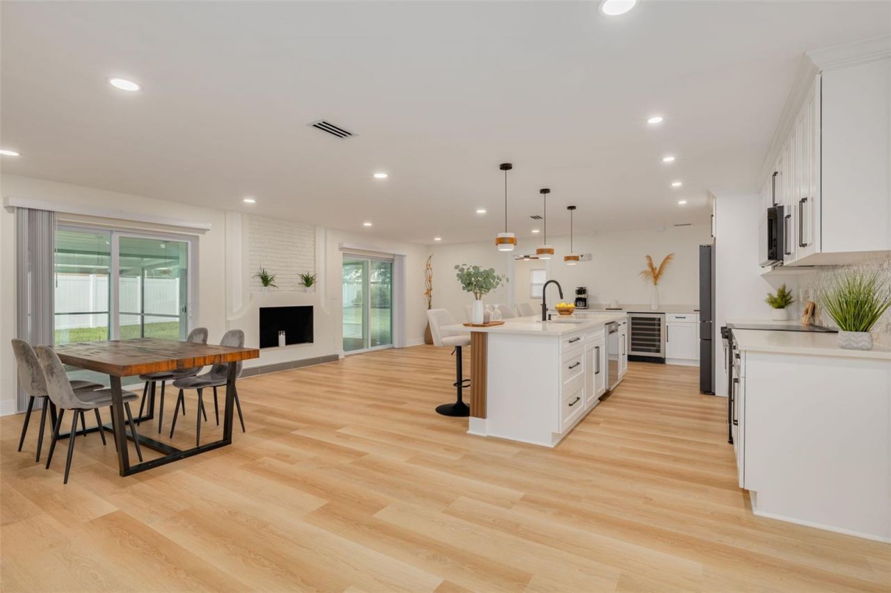 2065 Envoy Court, Clearwater, FL 33764 Photo