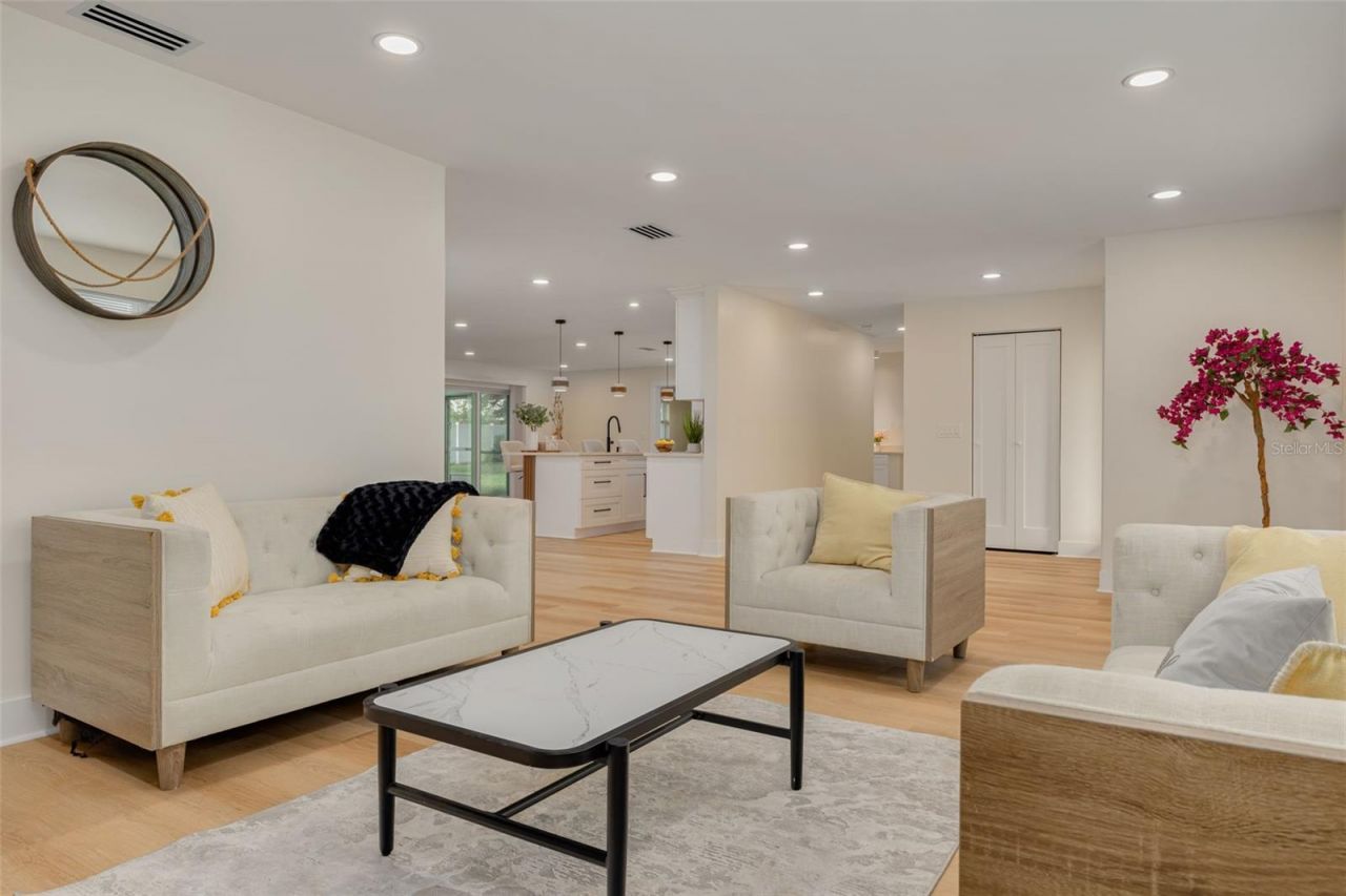 2065 Envoy Court, Clearwater, FL 33764 Photo