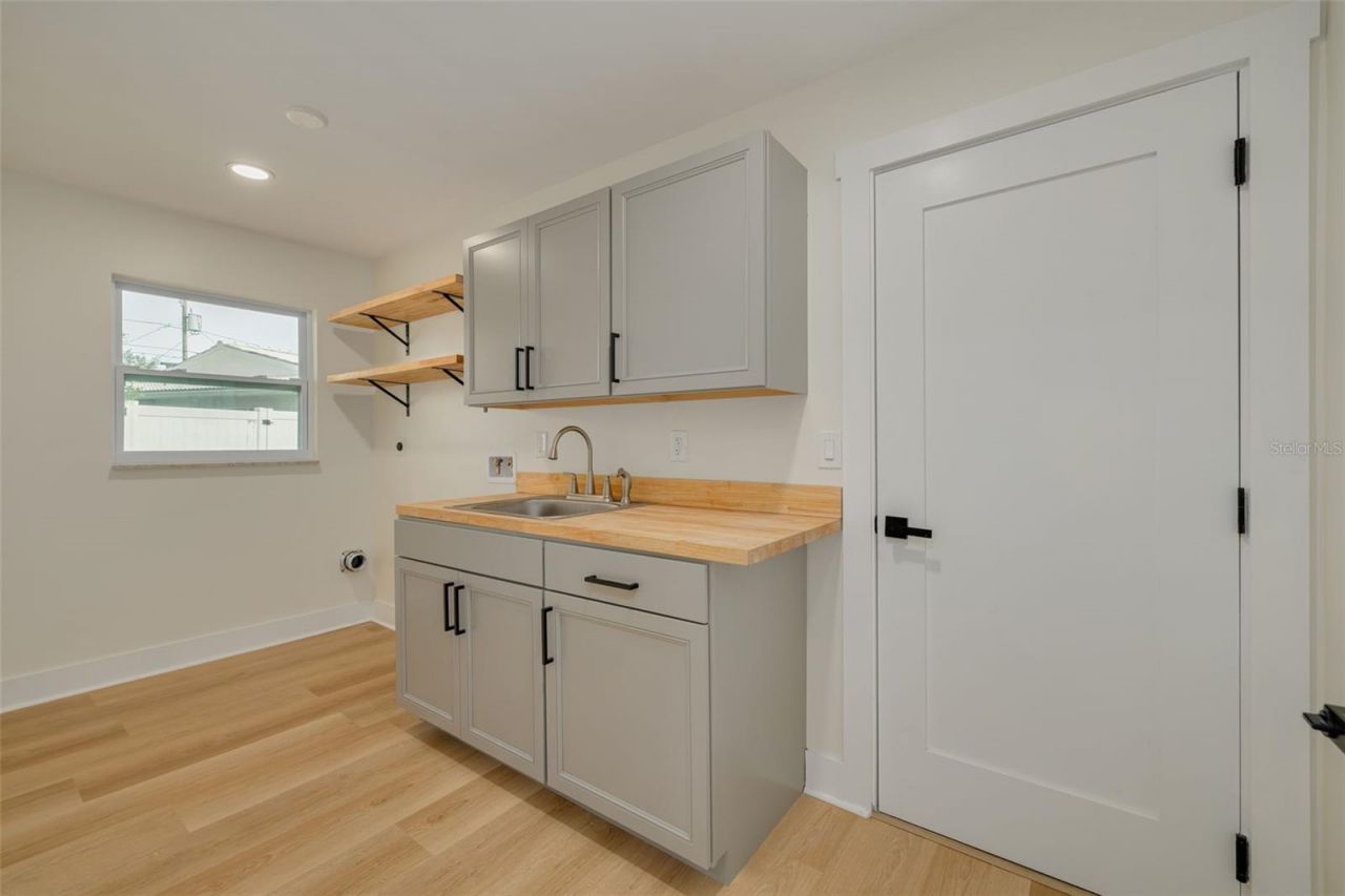 2065 Envoy Court, Clearwater, FL 33764 Photo