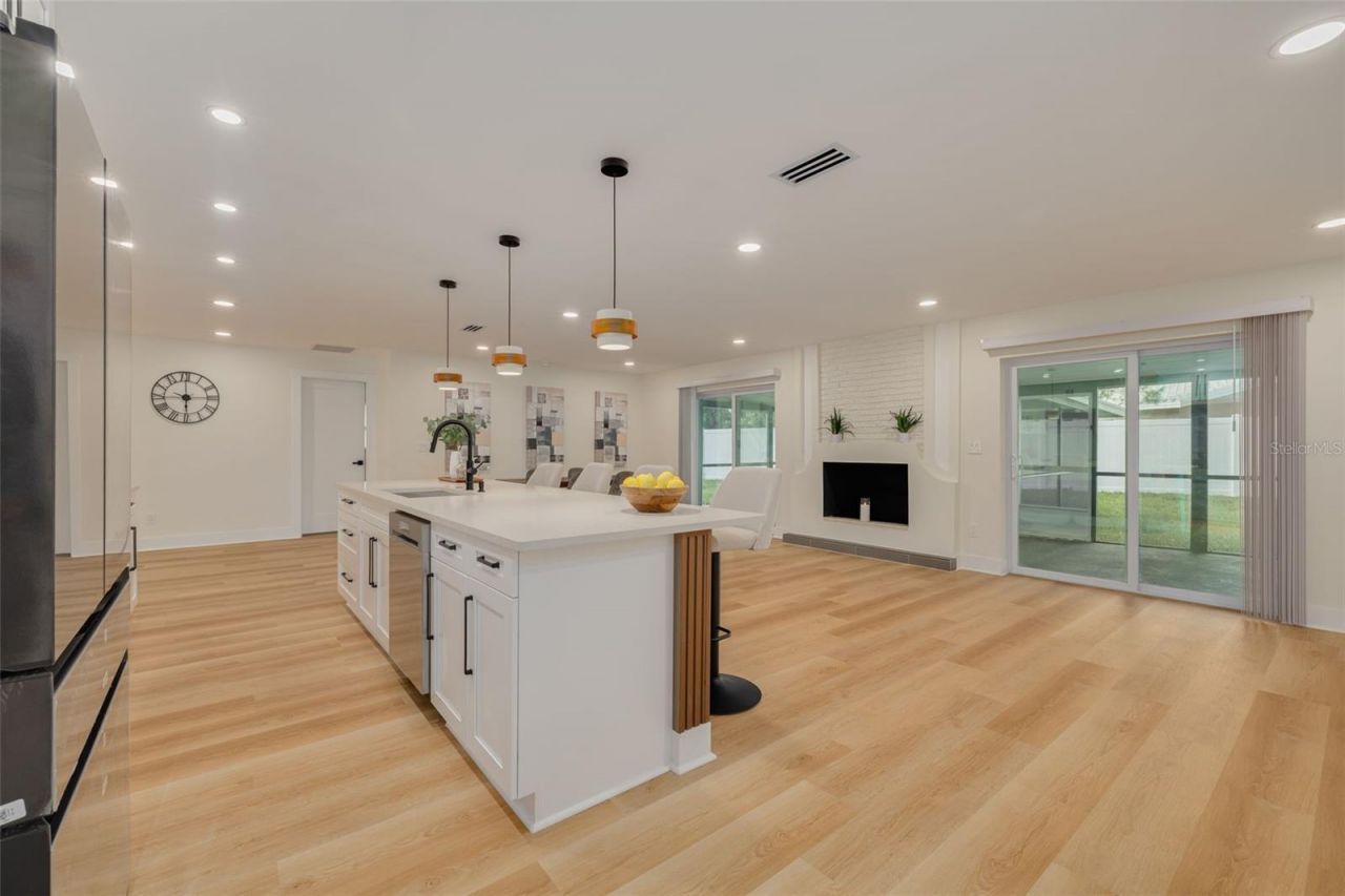 2065 Envoy Court, Clearwater, FL 33764 Photo