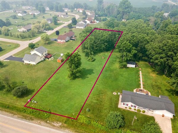 865 COUNTY ROAD J, Little Suamico, WI 54141