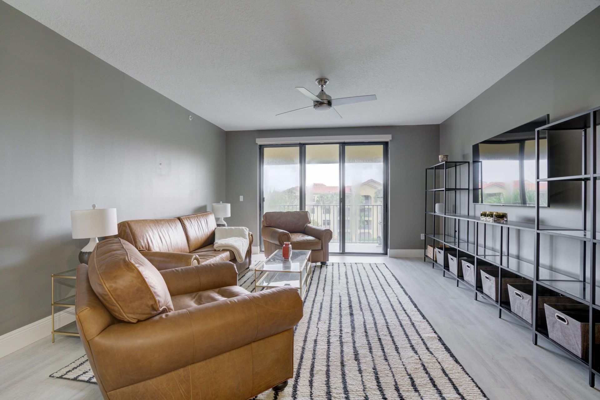 100 Uno Lago Drive, Unit 402, Juno Beach, FL 33408 Photo