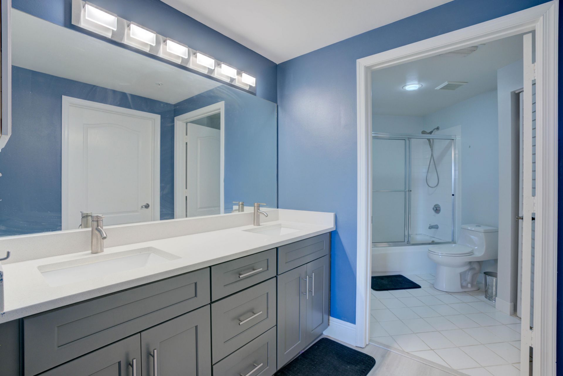 100 Uno Lago Drive, Unit 402, Juno Beach, FL 33408 Photo