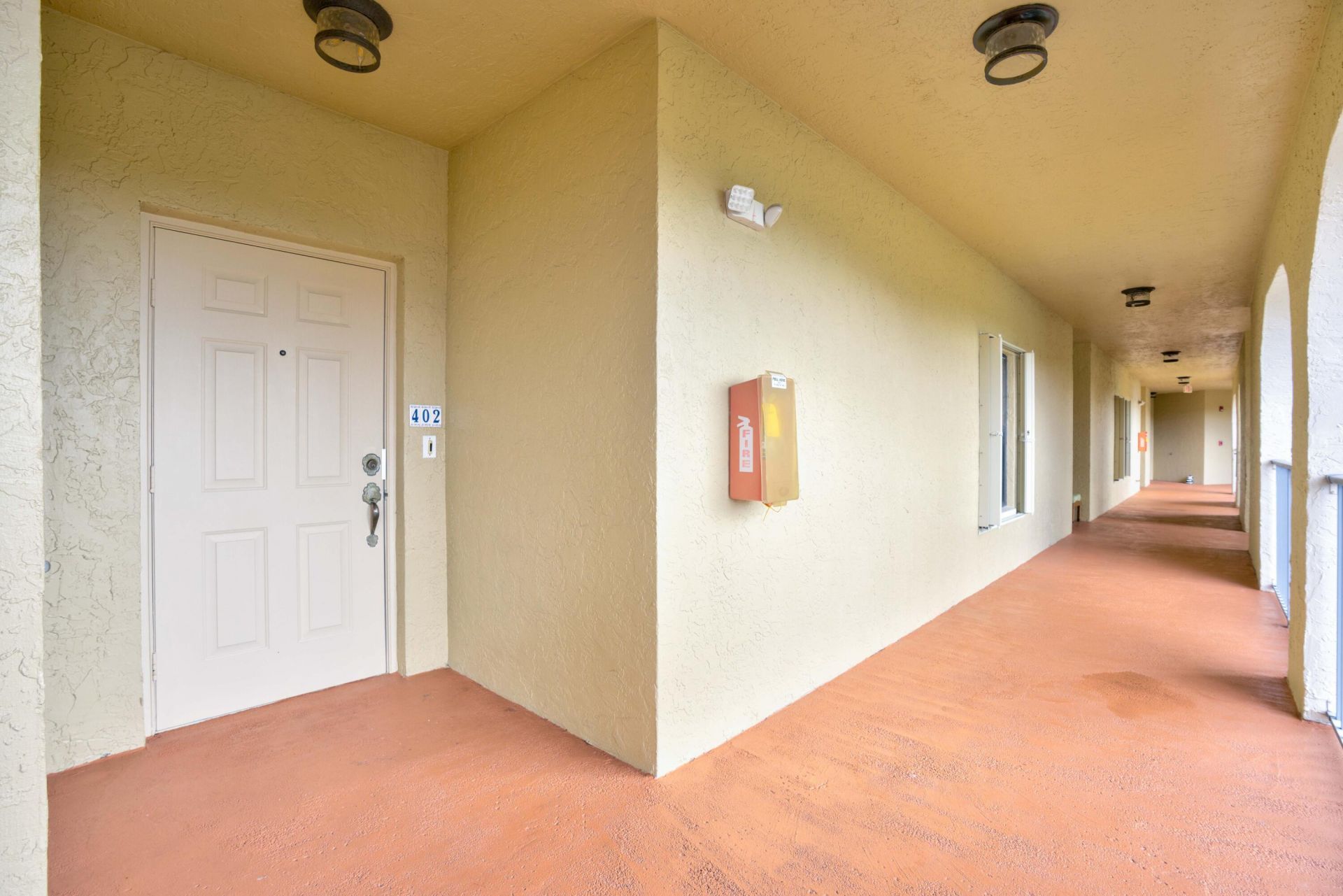 100 Uno Lago Drive, Unit 402, Juno Beach, FL 33408 Photo
