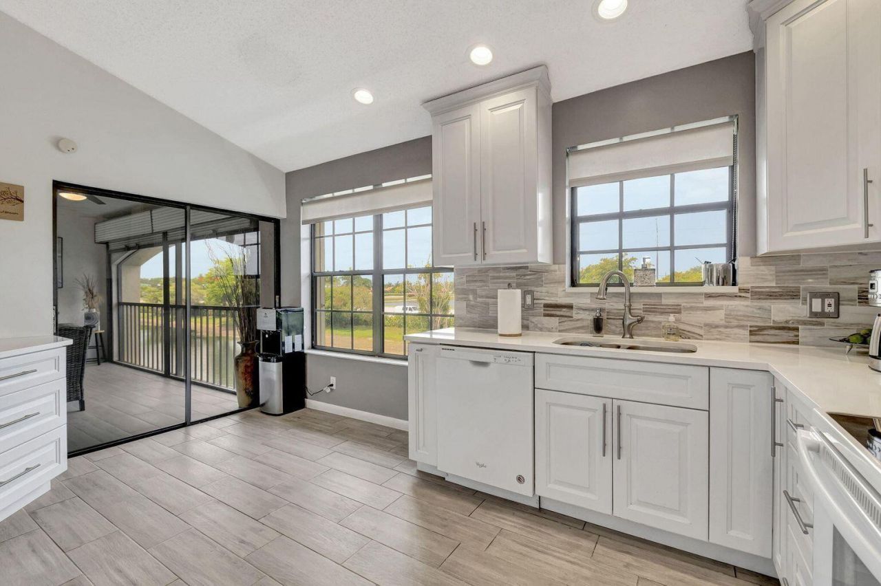 8320 Waterline Drive, Unit 201, Boynton Beach, FL 33472 Photo