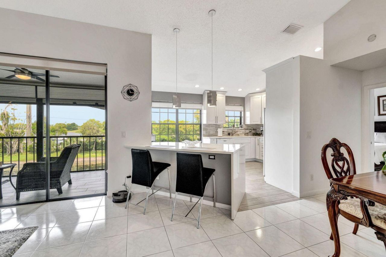 8320 Waterline Drive, Unit 201, Boynton Beach, FL 33472 Photo
