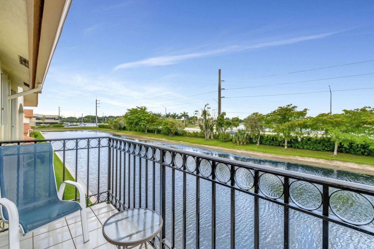 8320 Waterline Drive, Unit 201, Boynton Beach, FL 33472 Photo