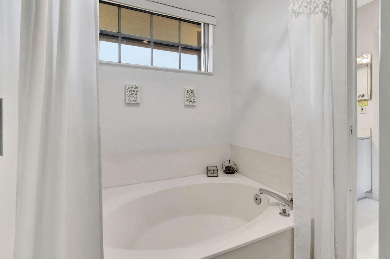8320 Waterline Drive, Unit 201, Boynton Beach, FL 33472 Photo