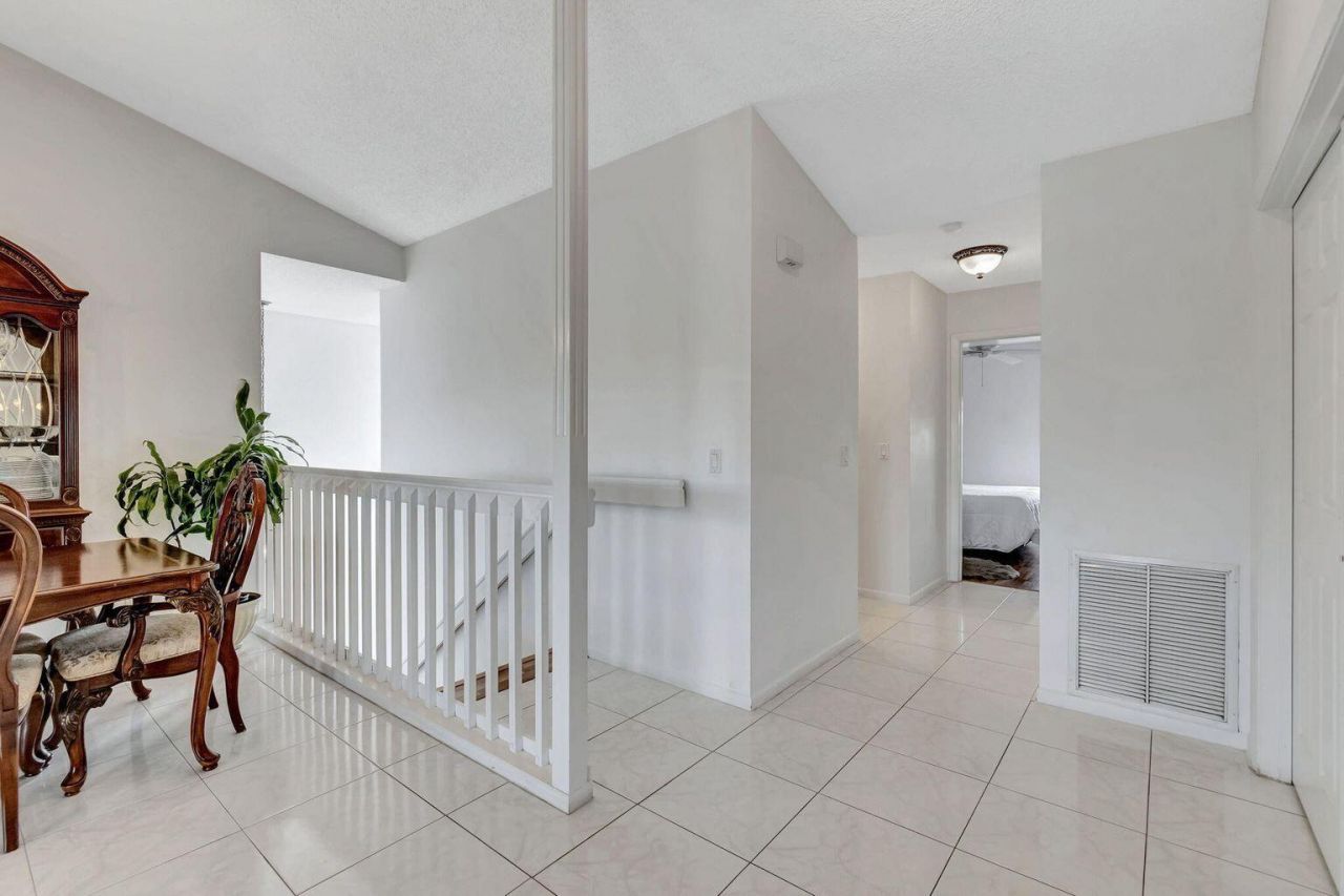 8320 Waterline Drive, Unit 201, Boynton Beach, FL 33472 Photo