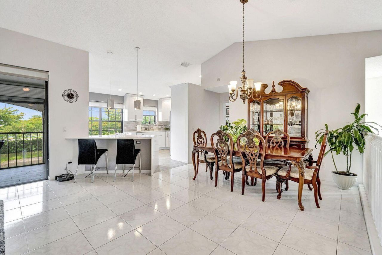 8320 Waterline Drive, Unit 201, Boynton Beach, FL 33472 Photo