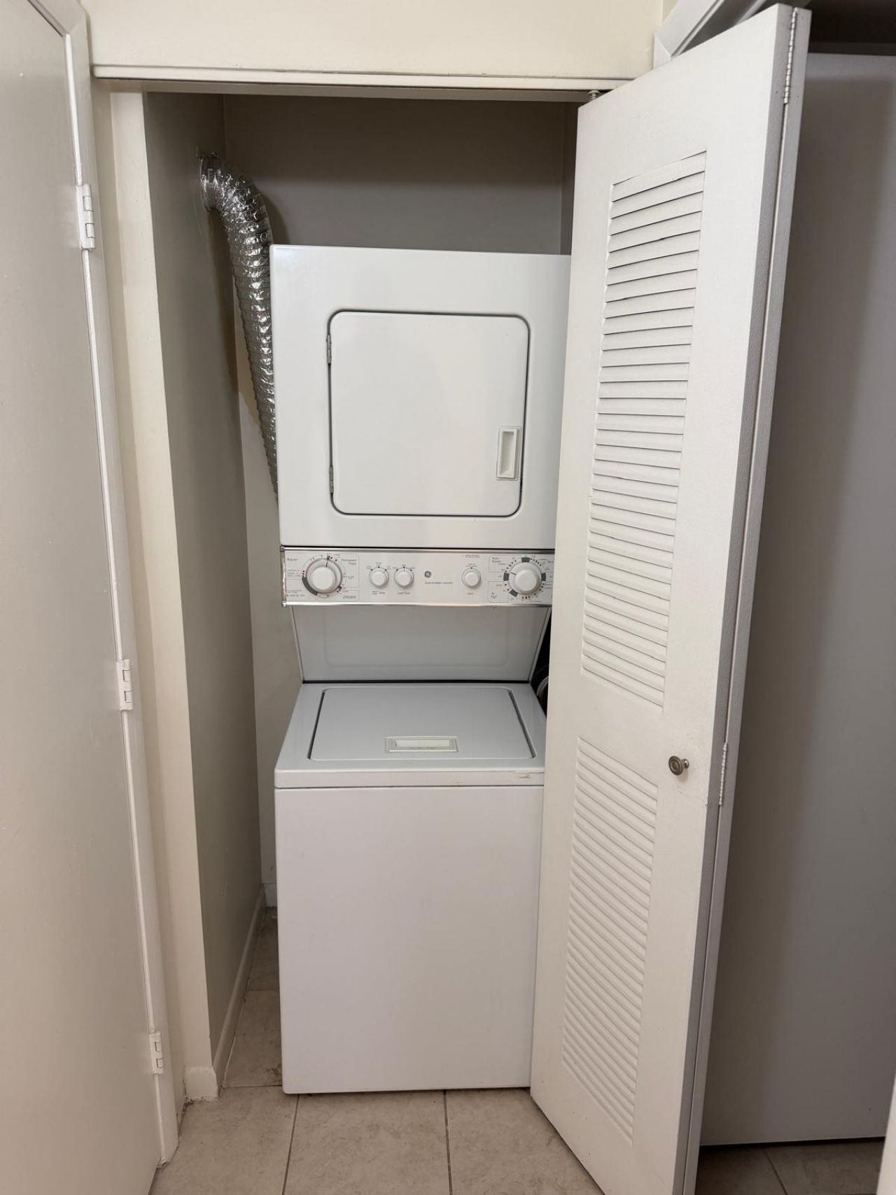 1743 Village Boulevard, Unit 106, West Palm Beach, FL 33409 Photo