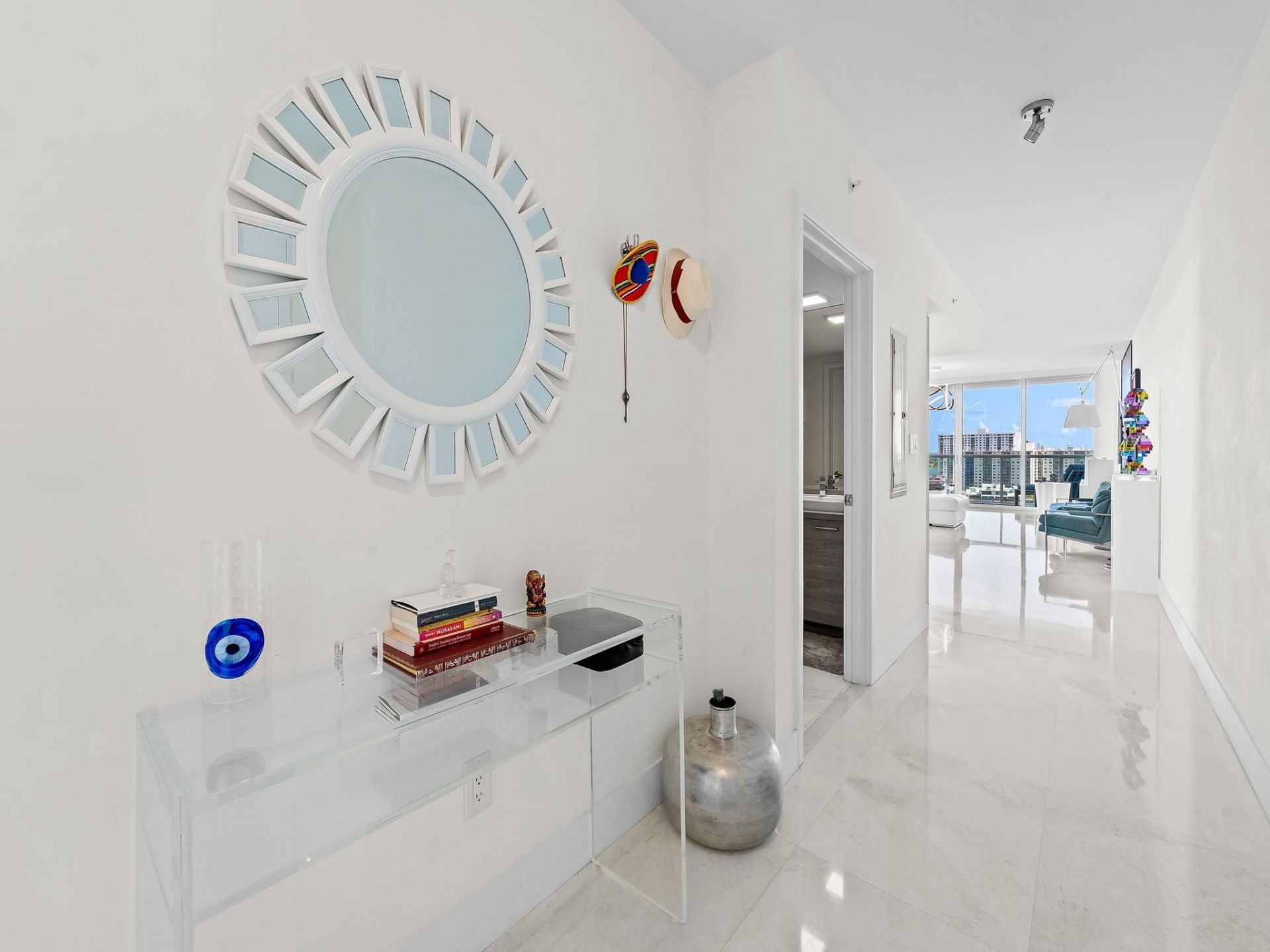 400 Sunny Isles Boulevard, Unit 1608, Sunny Isles Beach, FL 33160 Photo