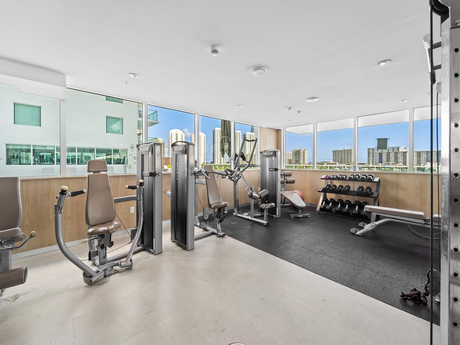 400 Sunny Isles Boulevard, Unit 1608, Sunny Isles Beach, FL 33160 Photo
