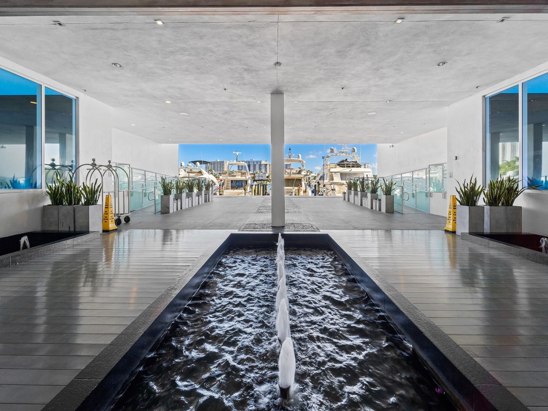 400 Sunny Isles Boulevard, Unit 1608, Sunny Isles Beach, FL 33160 Photo