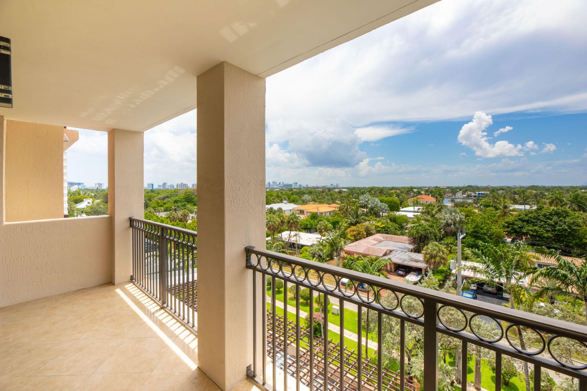 2001 N Ocean Boulevard, Unit 603, Fort Lauderdale, FL 33305 Photo
