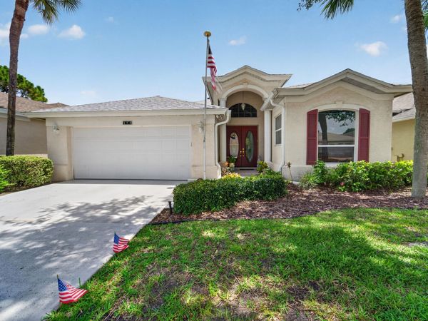 573 NW MONTEVINA Drive, Port St. Lucie, FL 34986