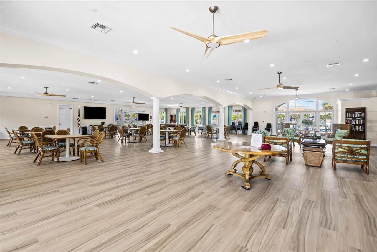 36 Harbour Isle Drive W, Unit 104, Fort Pierce, FL 34949 Photo