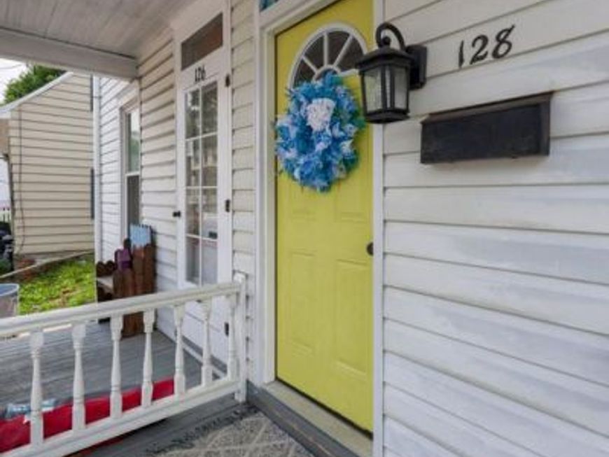 128 N Charlotte Street, Manheim, PA 17545 Main Photo