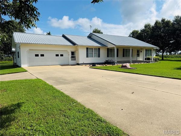 1918 Boone Lane , Gibson, MO 63847