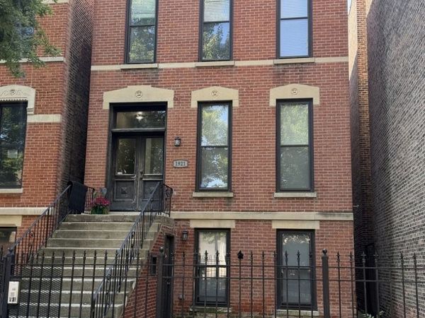 1921 W Evergreen Avenue , Unit 2, Chicago, IL 60622