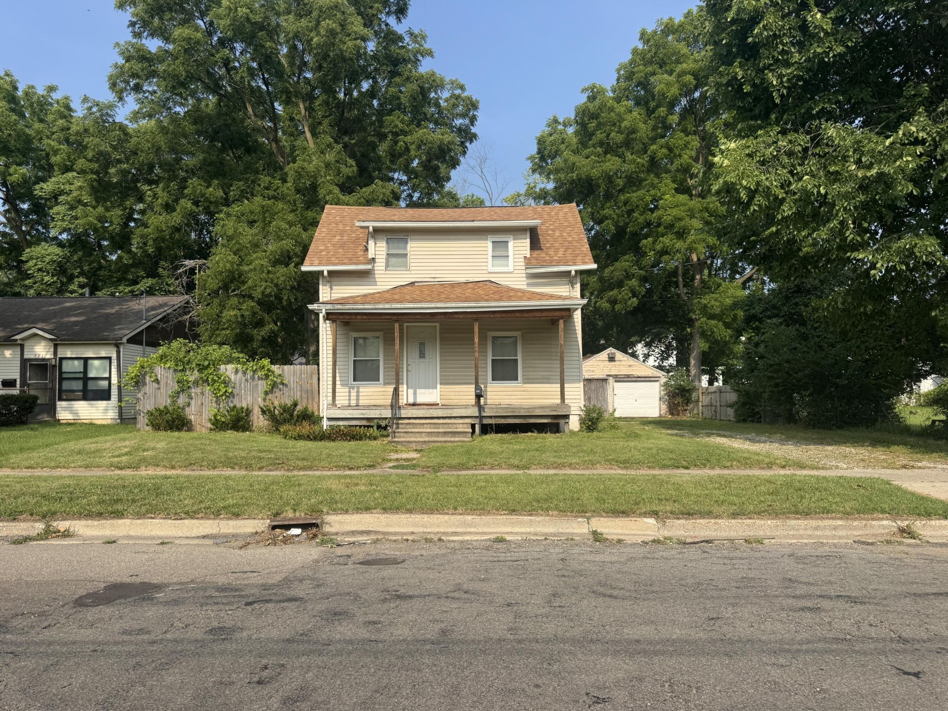 918 N Blackstone Street, Jackson, MI 49202 Main Photo