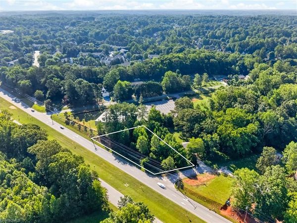 5005 W Wendover Avenue , Jamestown, NC 27282