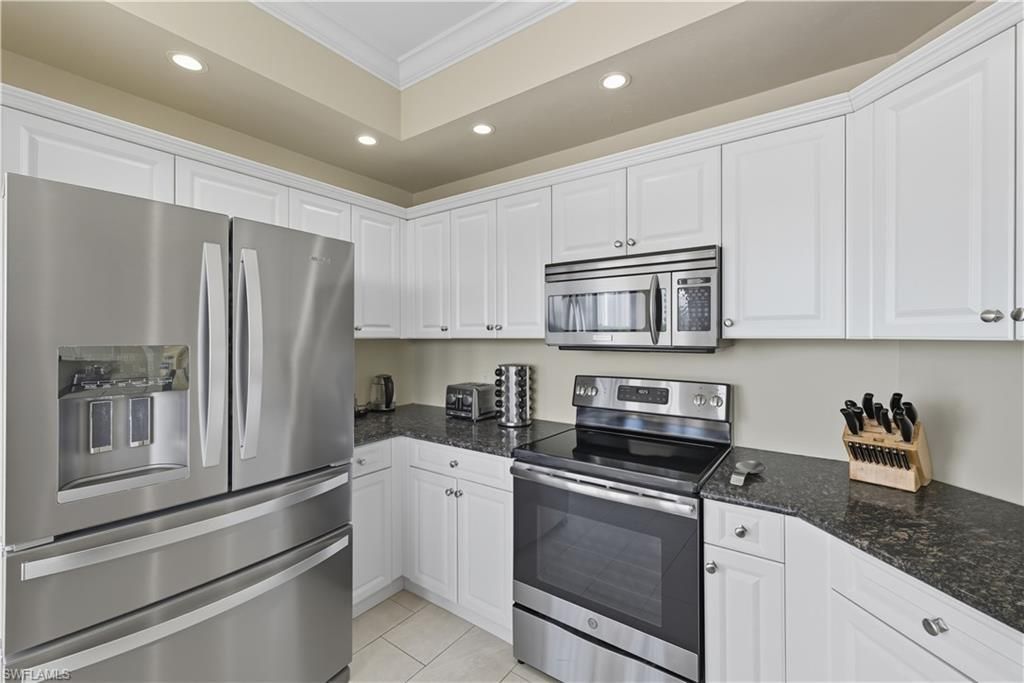 7040 Pelican Bay Blvd , Unit 401, Naples, FL 34108 Photo