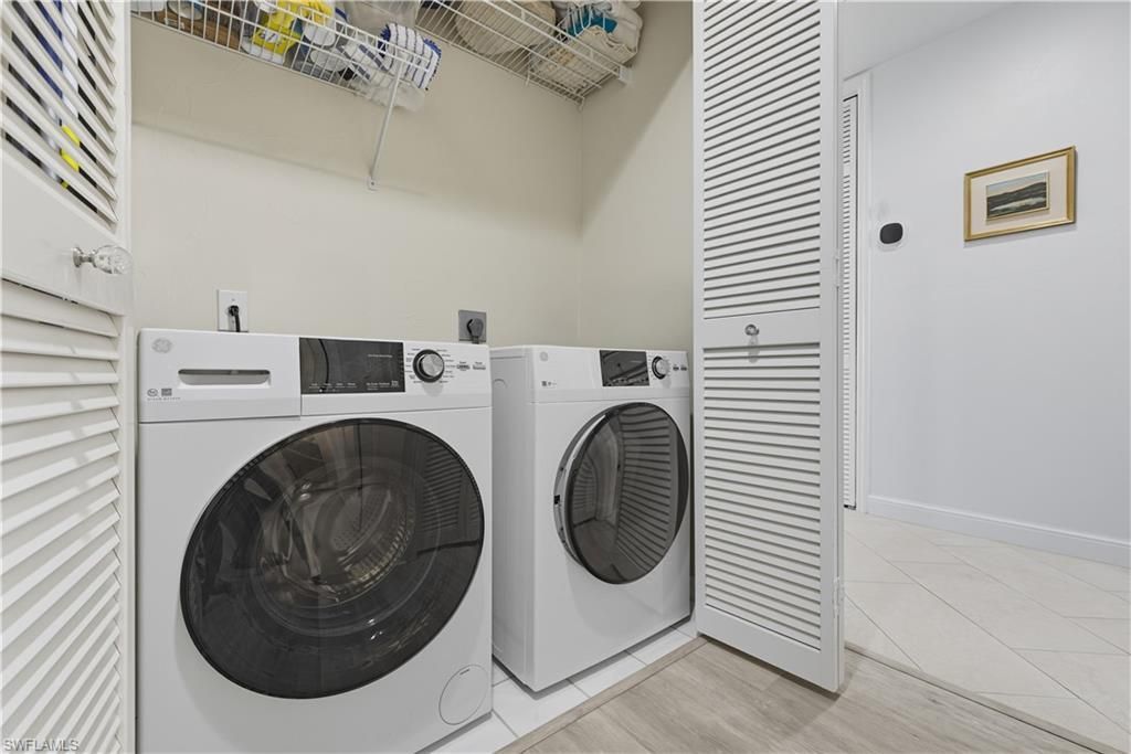 7040 Pelican Bay Blvd , Unit 401, Naples, FL 34108 Photo