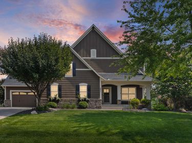 2971 Fairway Drive, Chaska, MN 55318
