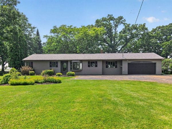 2507 EDGEWOOD LANE, Oshkosh, WI 54904