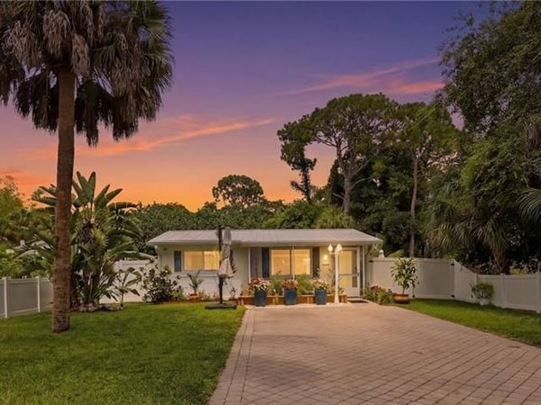 1447 Shadowlawn DR , NAPLES, FL 34104