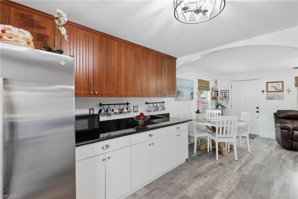 1447 Shadowlawn Dr , Naples, FL 34104 Photo