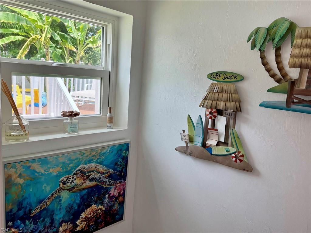 1447 Shadowlawn Dr , Naples, FL 34104 Photo