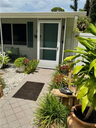 1447 Shadowlawn Dr , Naples, FL 34104 Photo