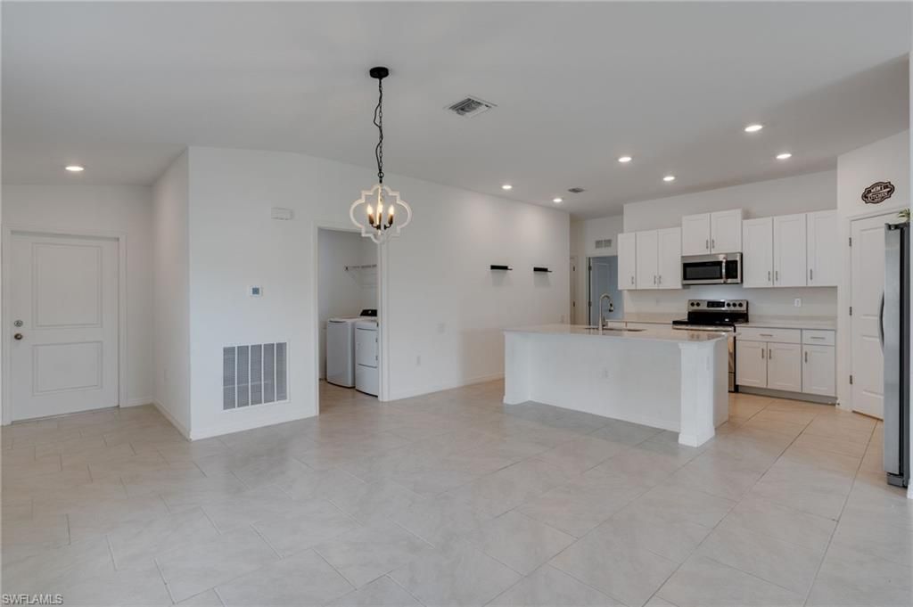 4057 San Clemente Ct, North Fort Myers, FL 33917 Photo