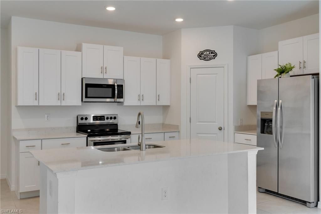 4057 San Clemente Ct, North Fort Myers, FL 33917 Photo