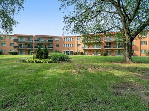 940 Holbrook Road , Unit 6A, Homewood, IL 60430