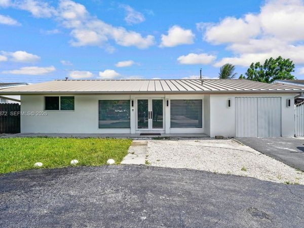 7920 Venetian St, Miramar, FL 33023