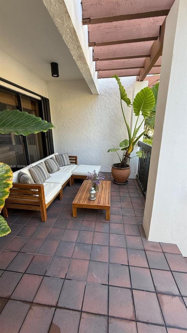 2600 Cardena St , Unit 13, Coral Gables, FL 33134 Photo
