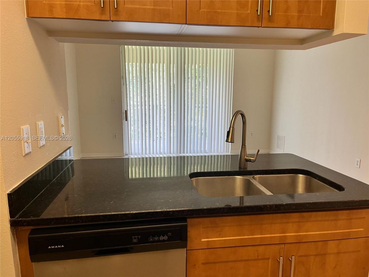 6492 Emerald Dunes Dr , Unit 307, West Palm Beach, FL 33411 Photo
